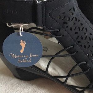 Jambu Shoes - JAMBU SANDALS BRAND NEW BLACK SIZE 6 Jambu Shoes - JAMBU SANDALS BRAND NEW BLACK SIZE 6